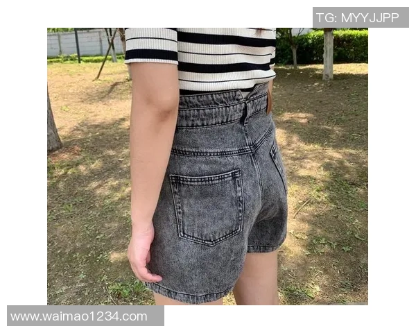 微胖女孩必备时尚篮球鞋与休闲短裤搭配指南